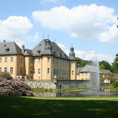Hotel Schloss Dyck Jüchen Exteriör bild